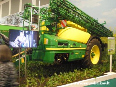 Naujausios kartos John Deere purkstuvas R962i